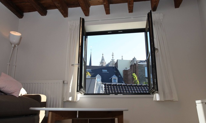 Quartier du Sablon - Zavelwijk House | Coeur Sablon - Suite 2: Enjoy Complimentary Breakfast
