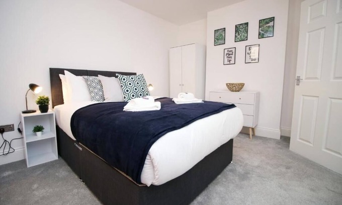 Cardiff Apartment | Family-Friendly Retreat with Free Parking & Kitchen Access