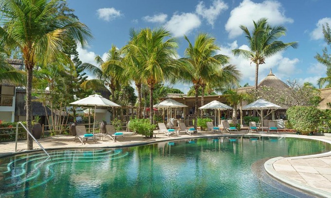 Bain Boeuf Resort | Discover Coin de Mire Attitude: Oceanfront Relaxation Awaits