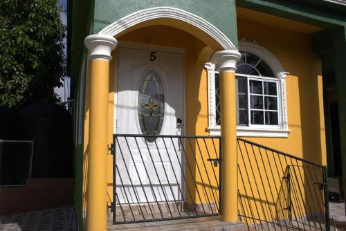 Mandeville Apartment | Coke Sixteen Guest Vacation Home