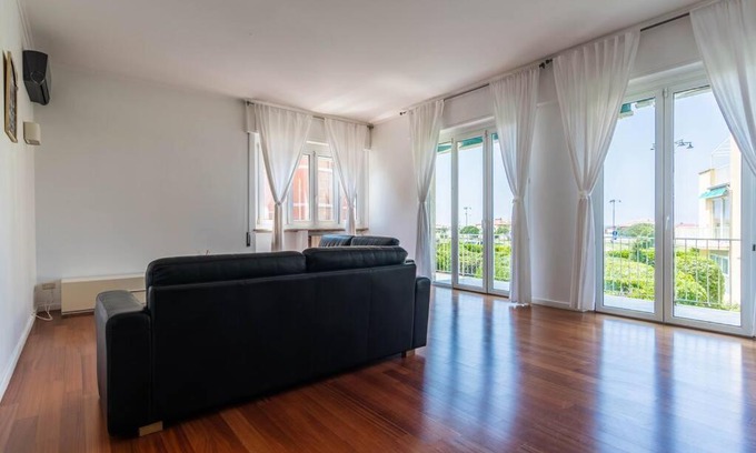 Viareggio Apartment | Beachfront Bliss at Coki's House - 4-Star Ocean View Retreat