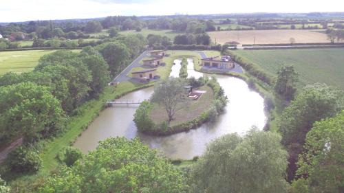 Gainsborough Ski Chalet | Pet-Friendly Retreat at Col's Mere - Guest Rated 9.8/10