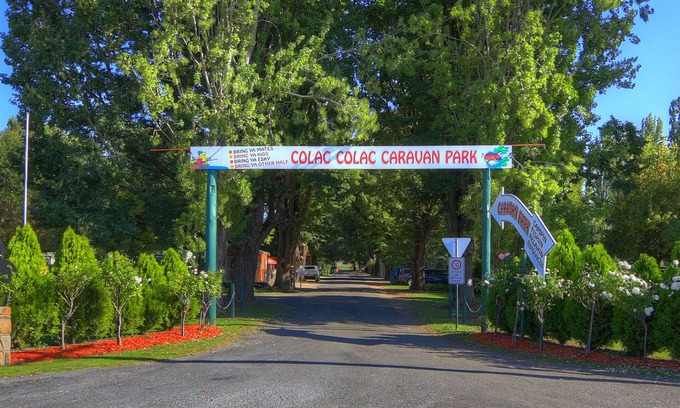 Colac Colac Cabin | Oceanfront Colac Colac Caravan Park with Family-Friendly Amenities
