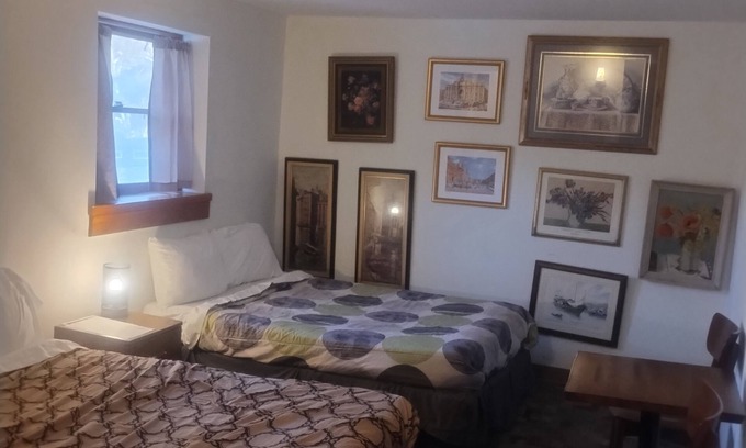 Big Indian Hotel | Cold Spring Lodge - Hotel E