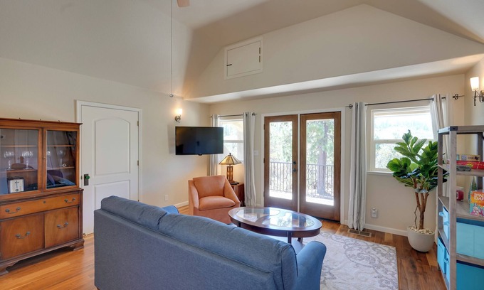 Colfax House | Colfax Getaway: Hot Tub & Breathtaking Mountain Views