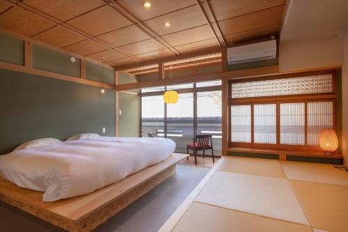 Miyaura House | Charming Coliving & Cafe SANDO - Guest Rated 9/10 Stay