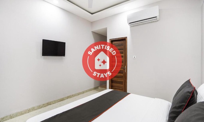 Faridabad Hotel | Budget-Friendly Stay at Collection O 75260 Hotel Howdy