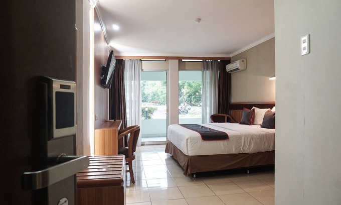 South Tangerang Hotel | Explore Collection O 92122 Series Hotel Serpong Today