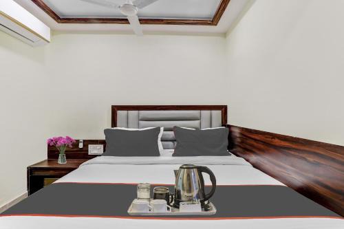 Kamrej Hotel | Inviting Hotel Laxmi Kuber: Family-Friendly with Kitchen