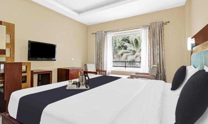 Kuravilangad Hotel | Family-Friendly Stay at Collection O Pgs Neelamabari