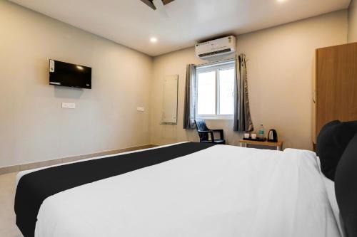 Hyderabad Hotel | Affordable Family-Friendly Stay at OYO RBS ECIL