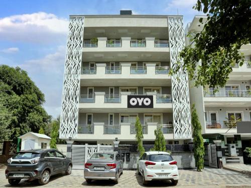 Gurugram Hotel | Budget-Friendly Stay at Collection O Hotel The Miscue