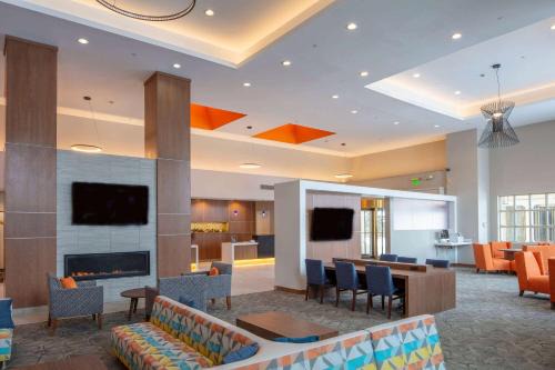 Downtown Syracuse Hotel | Comfortable Collegian Hotel & Suites with Great Amenities