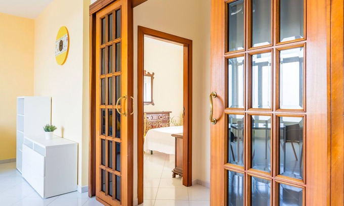 Capodimonte Apartment | Convenient Colli Aminei Apartment with Family-Friendly Amenities