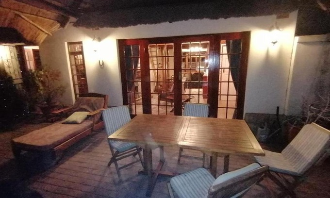 Clarens Apartment | Oceanfront Retreat: Collie Cottage with Amazing Views