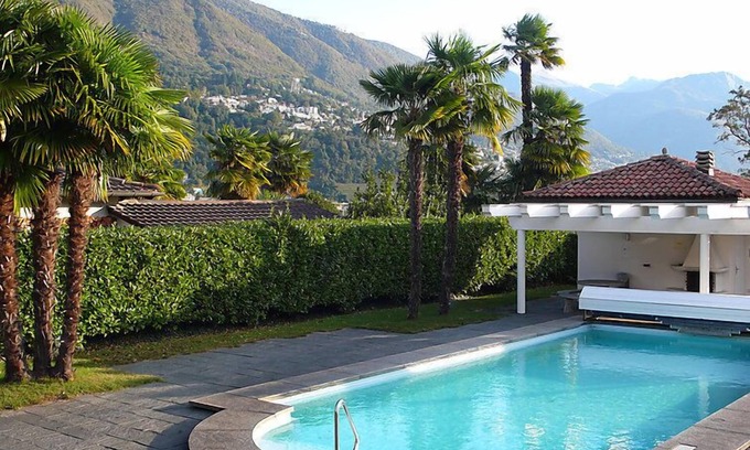 Ascona Apartment | Pet-Friendly Retreat at Collina Verde B - Rated 9.8/10