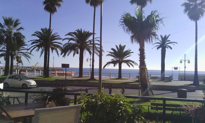 Marina di Andora Apartment | Discover Colombo 7 in Marina di Andora with Breakfast & Accessibility