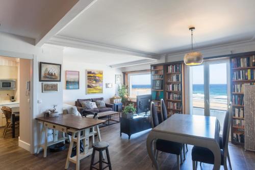 Gros Apartment | Oceanfront Colon Zurriola IB Apartments - Guest Rated 9.5/10