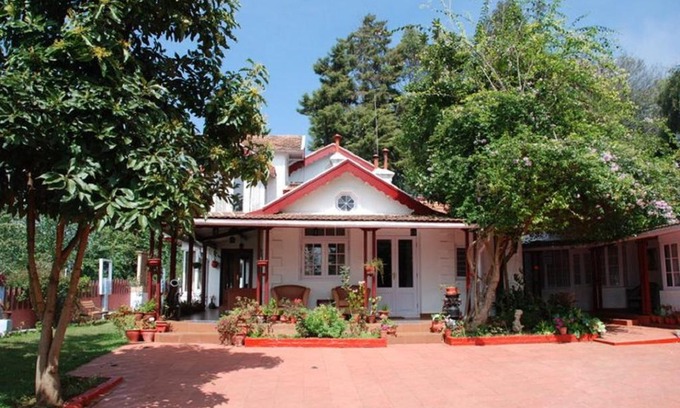 Coonoor House | Family-Friendly Colonial Home in Coonoor - Rated 10/10