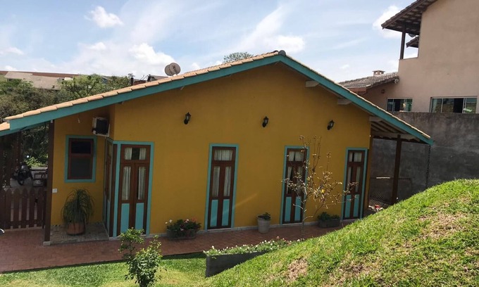 Atibaia House | Colonial Mansion Retreat in Gated Community by the Woods