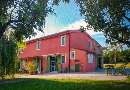 Altopascio House | Pet-Friendly Retreat at Colonica Il Picchio Verde
