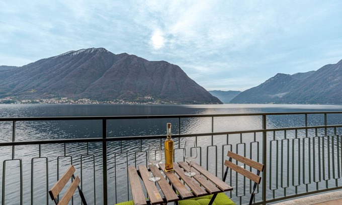 Colonno Apartment | Colonno Apartment with Breathtaking Views & Accessible Amenities