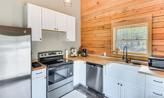 Twin Lakes Cottage | Colorado Mountain Cabin Near 14ers + Peak Views