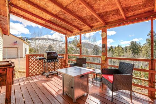 Cripple Creek House | Scenic Colorado Vacation Rental with Deck & Mountain Views