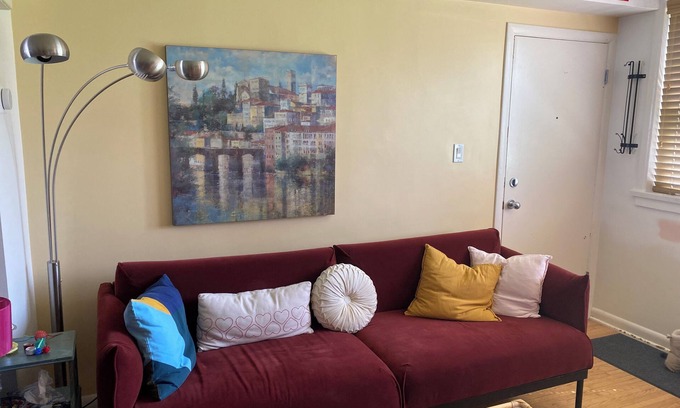 Capitol Hill Apartment | Cozy Apartment with Kitchen & Child-Friendly Amenities