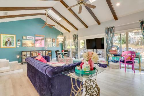 Oak Ridge House | Vibrant Austin Home with Covered Patio & Family-Friendly Vibe