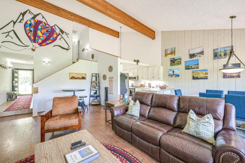 Pagosa Springs Apartment | Vibrant Condo in Pagosa Springs with Spa & Patio Retreat