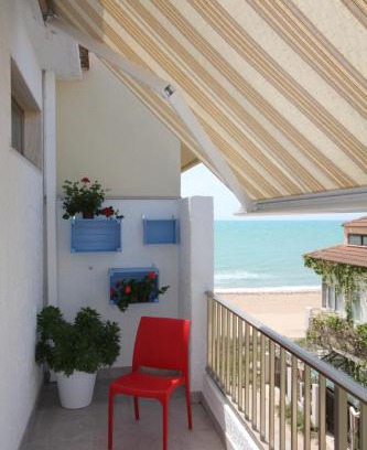 Casuzze Apartment | Oceanfront Retreat at Colori a mare - Guest Rated 9.5/10