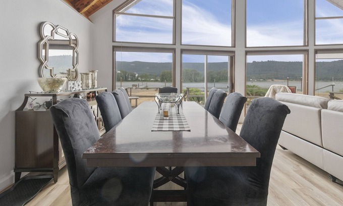 Cathlamet House | Columbia River Waterfront Home with Dock -- 90 Minutes From Portland