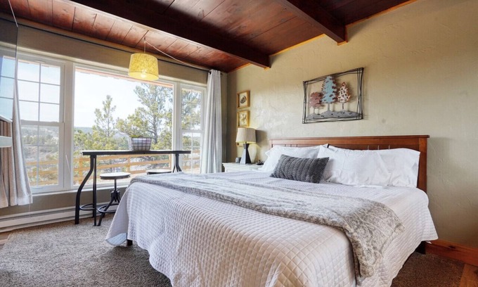 Hot Springs Cabin | Highly Rated Columbine Cabin with Pool & Spa at Highland Meadows