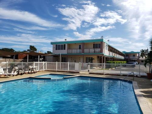 El Combate Hotel | Enjoy Oceanfront Serenity at Combate Beach Resort