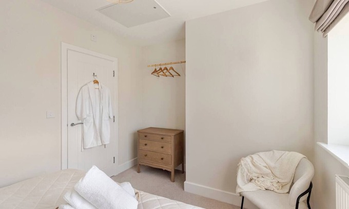 Long Hanborough House | Combe House, 6 Mins Blenheim Palace, 5 Mins Estelle manor, 15 Mins centre Oxford