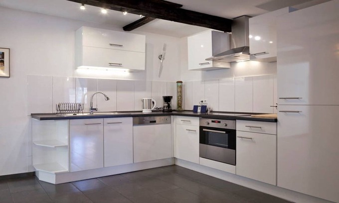 Sendenhorst Apartment | Ideal Retreat for Large Travel Groups with Kitchen & Breakfast