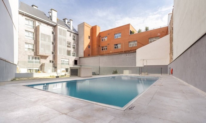 Cuatro Caminos Apartment | Relaxing 1 Bedroom Retreat with Pool in Tetuan