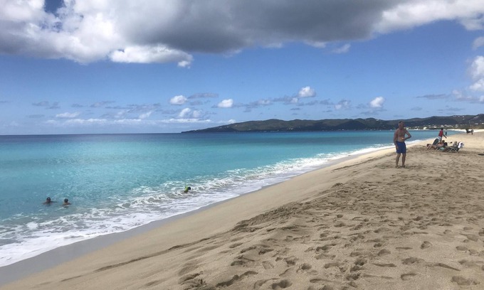 Estate Two Brothers Condo | Enjoy 5 Miles of Beach with a 10% Discount on Stays!