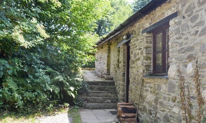Saint Ann's Chapel Cottage | Come and relax and unwind, and spend days visiting market towns and picturesque villages.