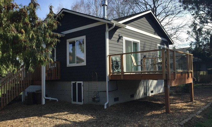 La Conner House | Discover Thompson's Guest House in Historic La Conner, WA