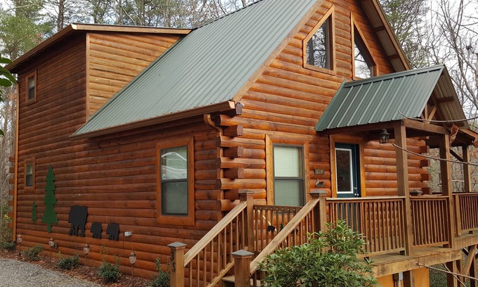 Murphy Cabin | Discover Your Private 3 Bedroom Log Cabin in the Mountains