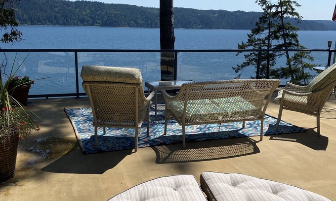 Lilliwaup House | Discover Pali Kai on Hood Canal: Pet-Friendly Ocean Retreat