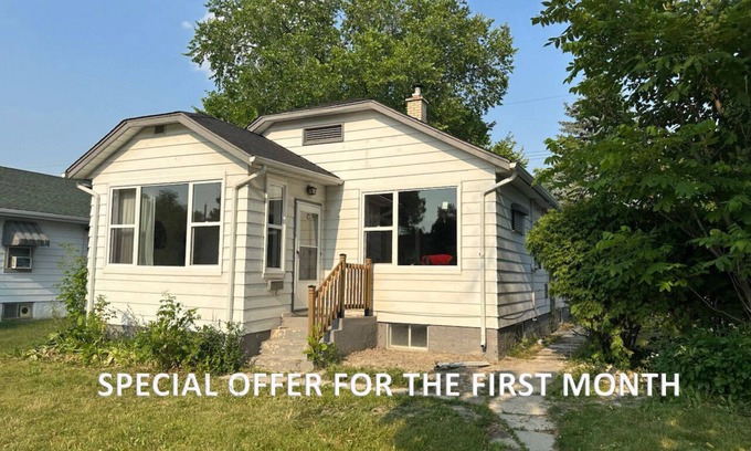 St. James House | Come in a large group/Sleeps 14/5 TVs