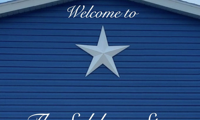 Cody House | Relax and Unwind at the Pet-Friendly Salsbury Star