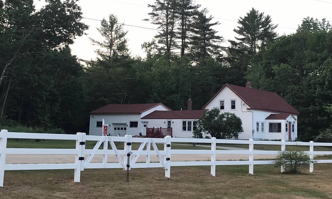Hartford House | Escape to Maine: Discover Freedom with Oceanfront Comfort!