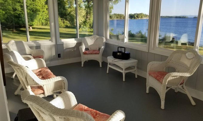 North Hero House | Relax at a Lakefront Home with Eclipse Views and Pool