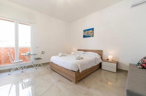 Rione Sanita Apartment | Discover Napoli: Family-Friendly 4-Star Hotel Experience