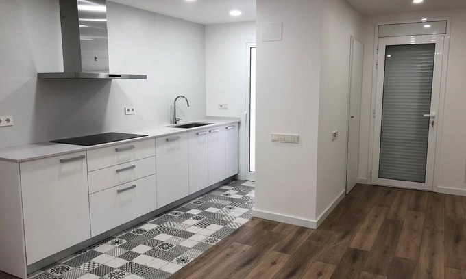 Sant Andreu de Llavaneres Apartment | Modern Fully Renovated Apartment with Pool & Spa