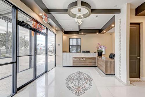 South Houston Hotel | Comfortable Stay at SureStay Hotel by Best Western Houston